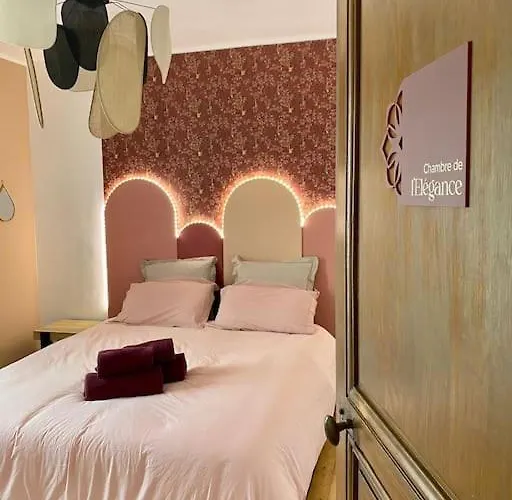 Maison Fleurs De Bobo Holiday home *